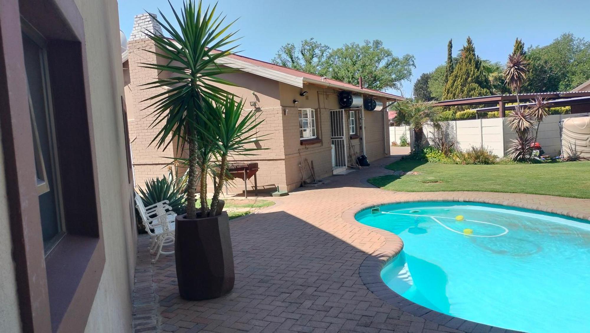 Easy Inn Guesthouse Welkom Exterior foto